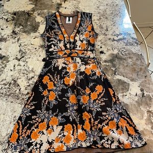 BCBG MaxAzria NWOT, featherweight dress